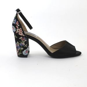Steve Madden Delilah Floral Embroidered Satin Heels Size 9